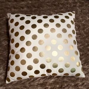 Throw Pillow. Gold Metallic Polkadot.